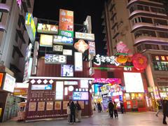 青云市集商圈60平有外摆区餐饮店转让